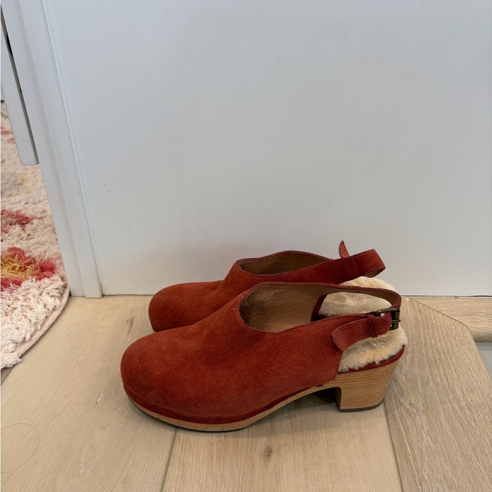 Madewell Suede Clog Slingback with Sherpa Lining - Picture 6 of 7